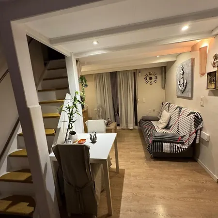 Apartamento En Denia شقة